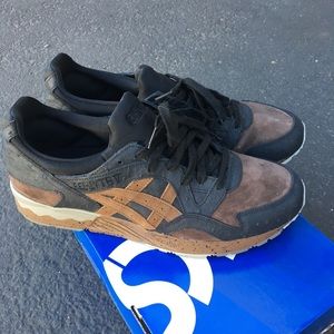 ASICS Gel Lyte V Black/Brown size 13